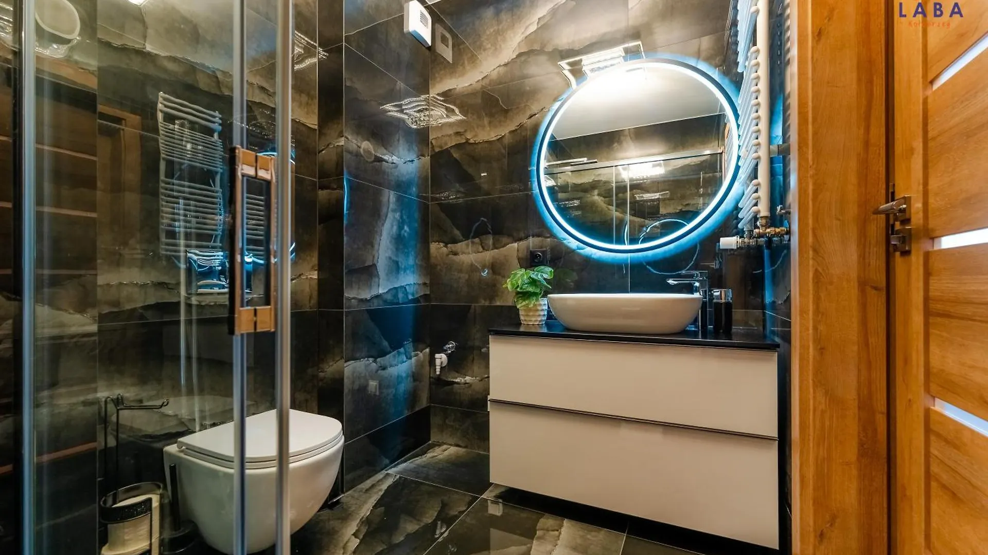 Laba Kolobrzeg Apartamenty Kasprowicza 20C Parking Basen Fitness Bawialnia W Cenie, Parkplatz Schwimmbad Fitness Spielzimmer Im Preis 0*,  Poland